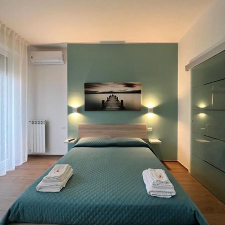 B&B Alis Home Brindisi Esterno foto
