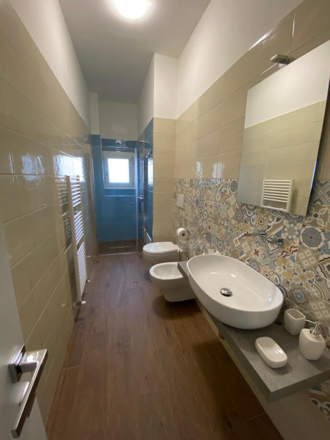B&B Alis Home Brindisi Esterno foto